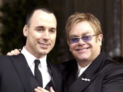 Елтон Джон хотів всиновити дитину з України