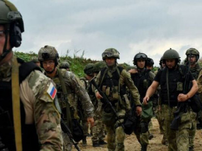 «Відпустка» під обстрілами: як російське командування замість відпочинку жене солдатів рити окопи під Бахмутом