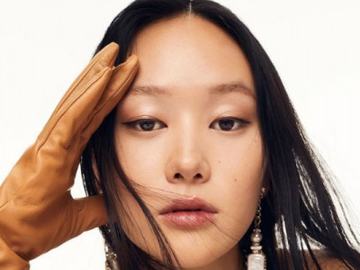 Б'юті-секрети зірок Бріджертонів: як акторки серіалу доглядають за шкірою