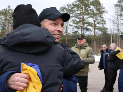 Зеленський повідомив про другий етап обміну - з російського полону повертаються ще 300 українських захисників