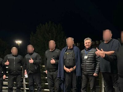 Голова НБУ показав, як інкасаторів Ощадбанку зустрічали на кордоні