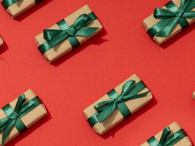 Святкове фіаско: 7 подарунків на 8 березня, які можуть зіпсувати стосунки