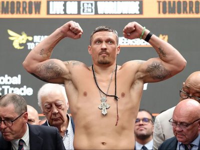 Усик відмовиться від всіх поясів і підписав історичну угоду