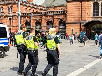 Більшість співробітників транспортної сфери у Німеччині планують звільнитися після вбивства контролера (ВІДЕО)