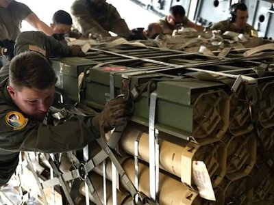 Україна стала найбільшим отримувачем озброєнь у світі