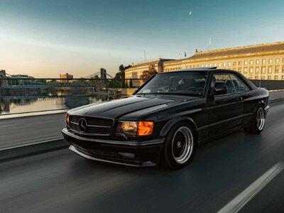Mercedes 560 SEC після реставрації: ціна і фото, що вражають фанатів