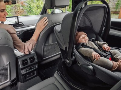 Нові правила паркування в Україні для водіїв з малюками: що потрібно знати 