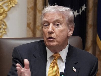 Трамп погрожує посилити атаки по Ірану, якщо той не відкриє Ормузьку протоку