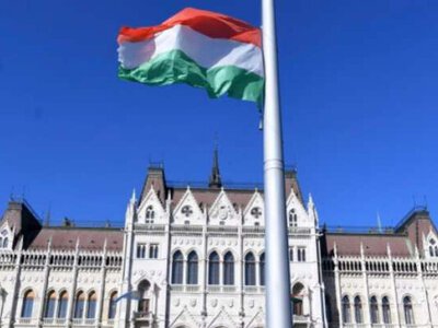 Нацасамблея Угорщини ухвалила резолюцію проти вступу України до ЄС