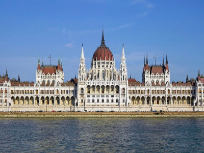 Депутати Угорщини вимагали не виділяти Україні гроші та блокувати її в ЄС