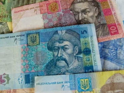 У магазинах такі гроші не беруть: Нацбанк виводить старі гривні