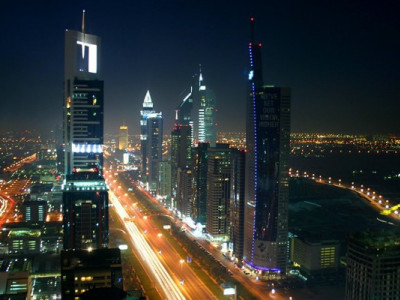 Екстрені служби Дубая почали евакуацію після удару дрона Shahed по хмарочосу