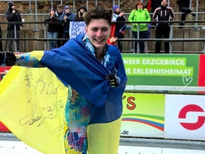Українець Лавренюк став чемпіоном світу зі скелетону серед юніорів у двох категоріях - НОК