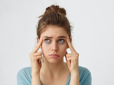 Як недосип впливає на очі