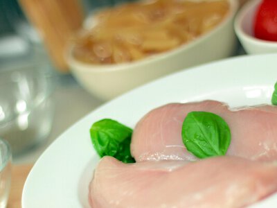 Назвали 8 продуктів із високим вмістом білка, які можуть замінити курку