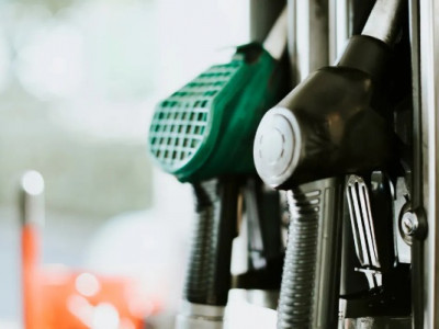 Кешбек на пальне: Кабмін планує встановити місячний ліміт виплат для водіїв 