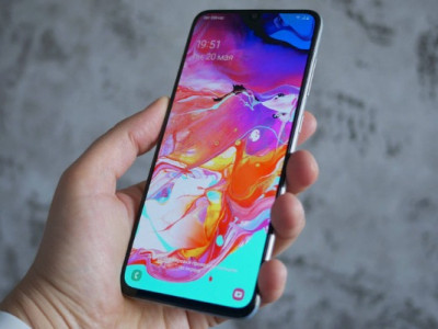 Чому смартфон із часом починає працювати повільніше: п’ять основних причин