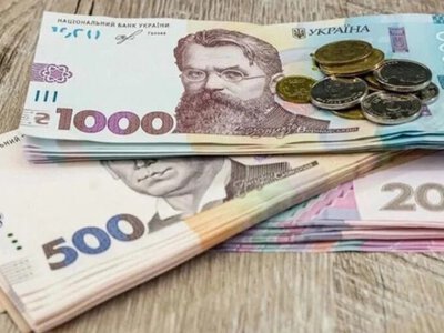 Пенсіонери цих років виходу не відчують березневого підвищення: скільки додадуть