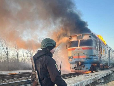 Призупинено рух низки поїздів: перелік