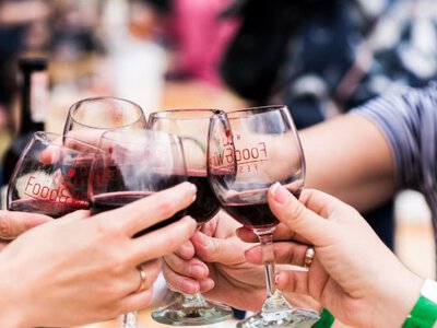 Популярні фестивалі вина в Україні: що варто знати