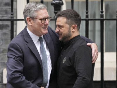 Зеленський і Стармер обговорять військове партнерство