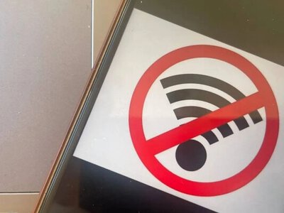 У Санкт-Петербурзі та Москві почали масово вимикати мобільний інтернет