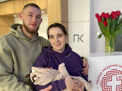 Після війни життя не закінчується – ветеран, який втратив ноги, став батьком і підкорює нові вершини