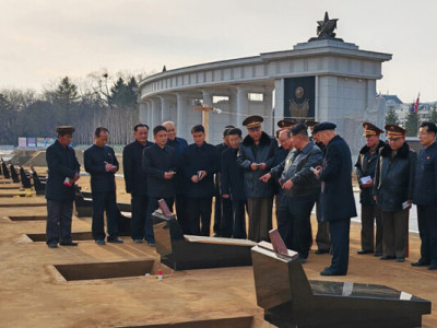 Кім Чен Ин готується відкрити військовий цвинтар з 2000 іменами вбитих в Україні корейців