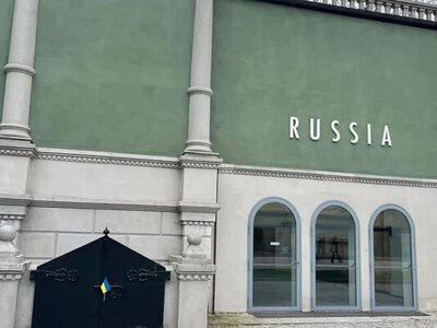 Організатори Венеційської бієнале дозволили участь РФ, заявивши про відсутність порушень