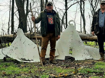 Усіяна дронами Хортиця: запорізький дослідник показав наслідки ворожих атак