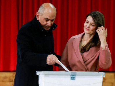 Вибори у Словенії: жодного переможця, країну чекають коаліційні торги