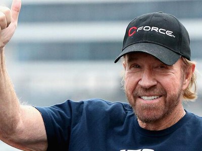 Сильвестр Сталлоне і Арнольд Шварценеггер розповіли про внесок Чака Норріса