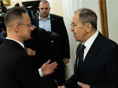 Орбан вимагає розслідувати прослуховування розмов угорського міністра МЗС з росіянами