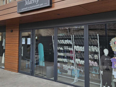 Назвала на честь сина: мама з Гуляйполя відкрила магазин дитячого одягу в Запоріжжі завдяки гранту від держави