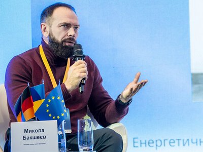 Сонячні панелі замість блекаутів: як місто на Харківщині будує енергостійкість