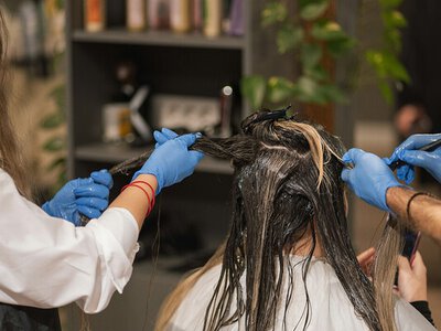 Одразу старить: помилка №1 у фарбуванні волосся, яку роблять усі