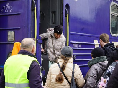 На Харківщині скасували популярний поїзд: пасажирів довозитимуть автобусами