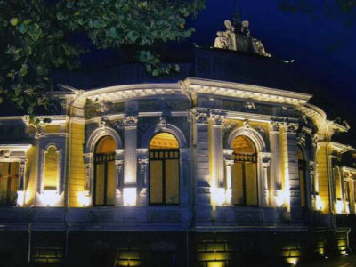 Оповита легендами: історія найкрасивішої будівлі Херсона, яку знищили російські окупанти (фото)