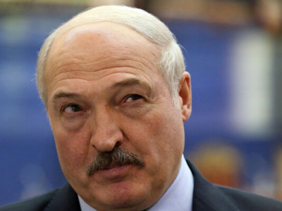 Лукашенко на це ведеться: ексголова розвідки розкрив, чому Трамп хоче його приручити