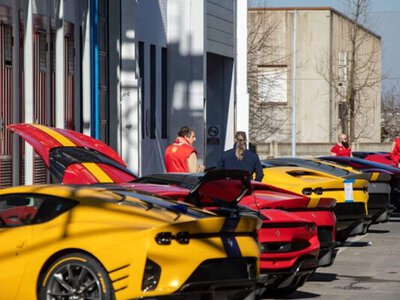 Ferrari і Rolls-Royce доставляють авто клієнтам літаками через військові дії в Перській Затоці