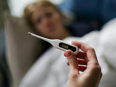 Лікарняні в Україні перевірятимуть суворіше: коли можуть вимагати повернути гроші