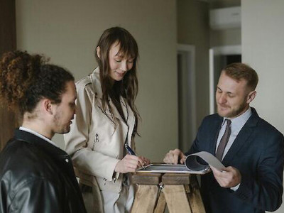 Оренда та купівля житла тільки через посередника? Що передбачає новий закон про рієлторські послуги