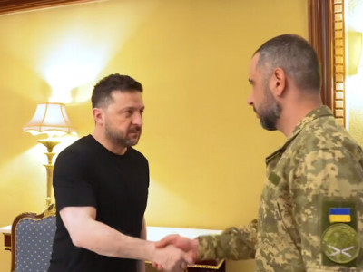 Зеленський провів зустріч із військовими експертами