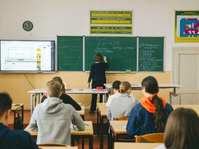 В Україні готуються до реформи старшої школи: що зміниться для учнів і вчителів