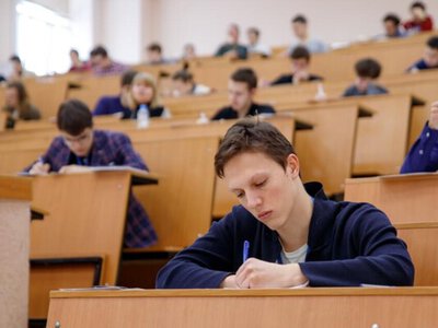 Кабмін запровадив нові стипендії: хто отримуватиме по 8 тисяч гривень