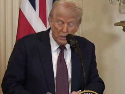 «Він не думав, що буде цілувати мене в дупу»: Трамп принизив саудівського принца під час виступу