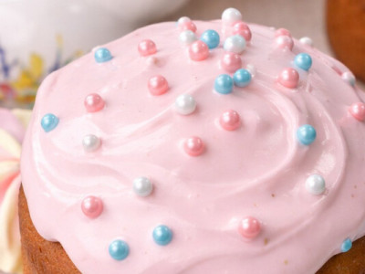 Глазур на паску за 20 секунд з одного інгредієнта: врятує від тріщин