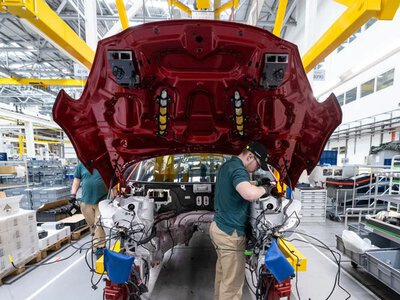 Підвищення пенсій у квітні: хто з працюючих пенсіонерів отримає перерахунок