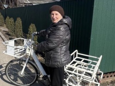 Беушні, але хороші: соцпрацівники отримали велосипеди