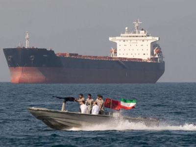 Танкер із саудівською нафтою пройшов Ормузьку протоку - медіа